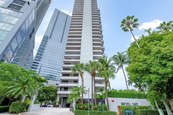 $4,750 | 151 Southeast 15th Road, Unit 502, Miami, FL 33129