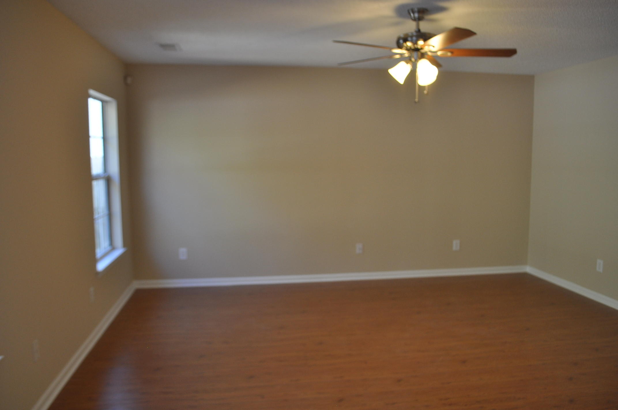 228 Eagle Ridge Road Summerville, SC 29485 - Photo 4 of 13 DSC_0010
