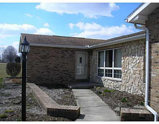 5575 Morris Road Springfield, OH 45502 - Photo 2 of 25
