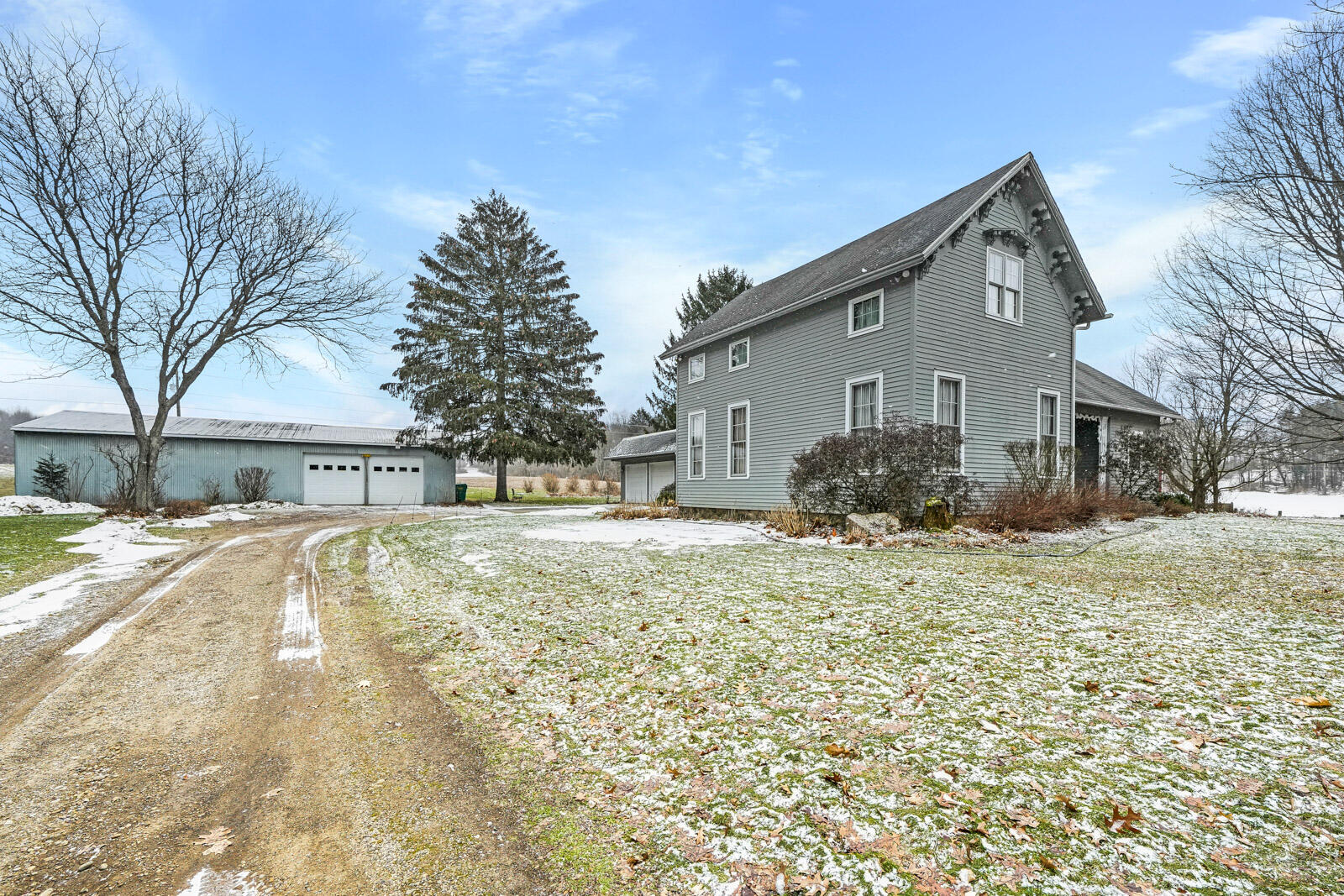 65773 Dailey Road Edwardsburg, MI 49112 - Photo 3 of 42 65773 Dailey Road (66) (52 of 66)