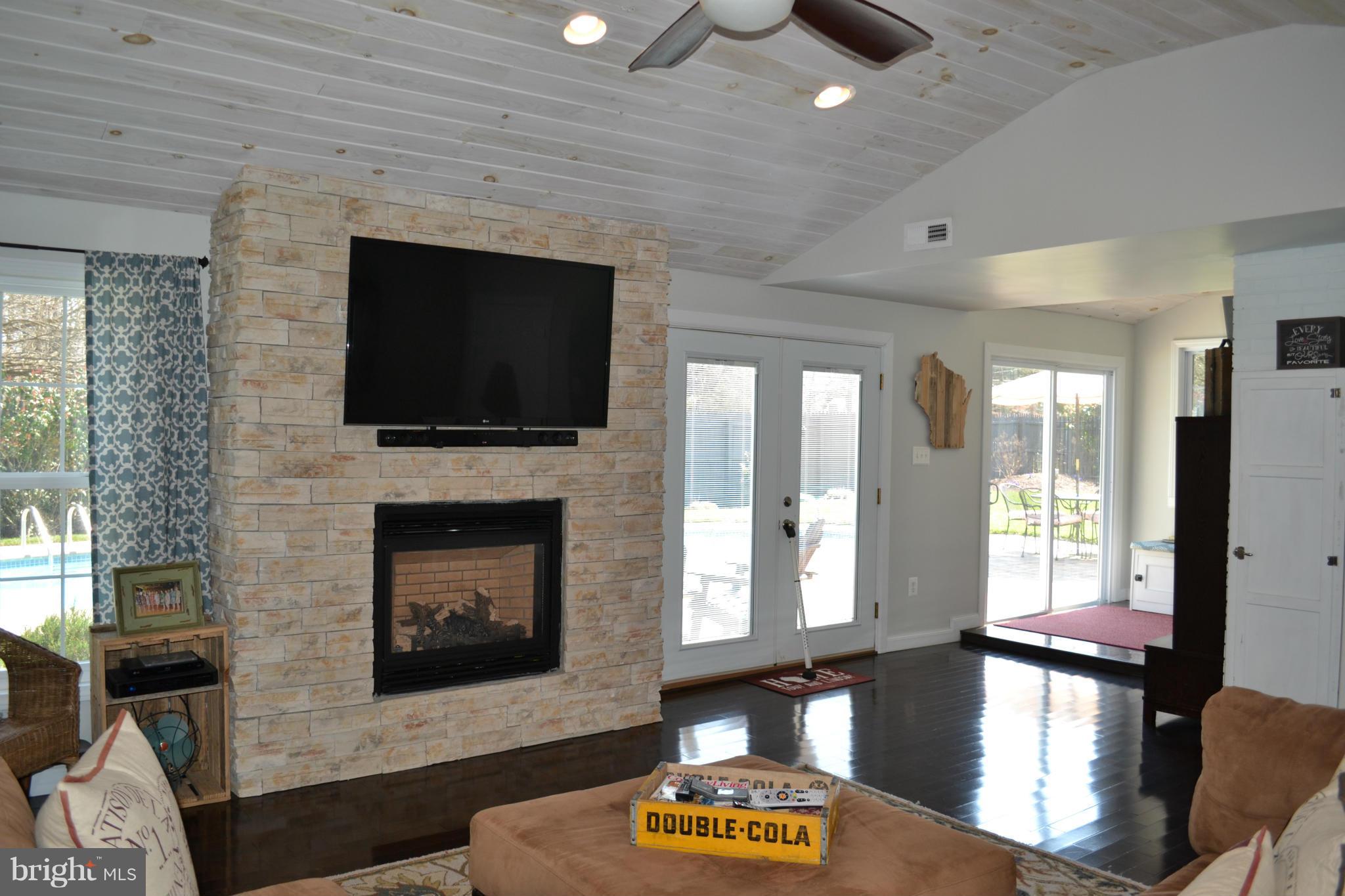 15927 Livingston Road Accokeek, MD 20607 - Photo 20 of 30 Family Room or 3rd Bedroom
