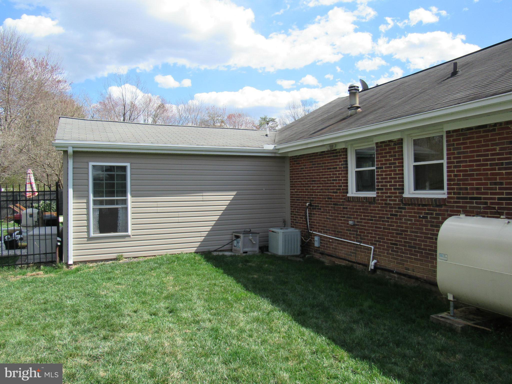 15927 Livingston Road Accokeek, MD 20607 - Photo 5 of 30 Exterior (Rear)
