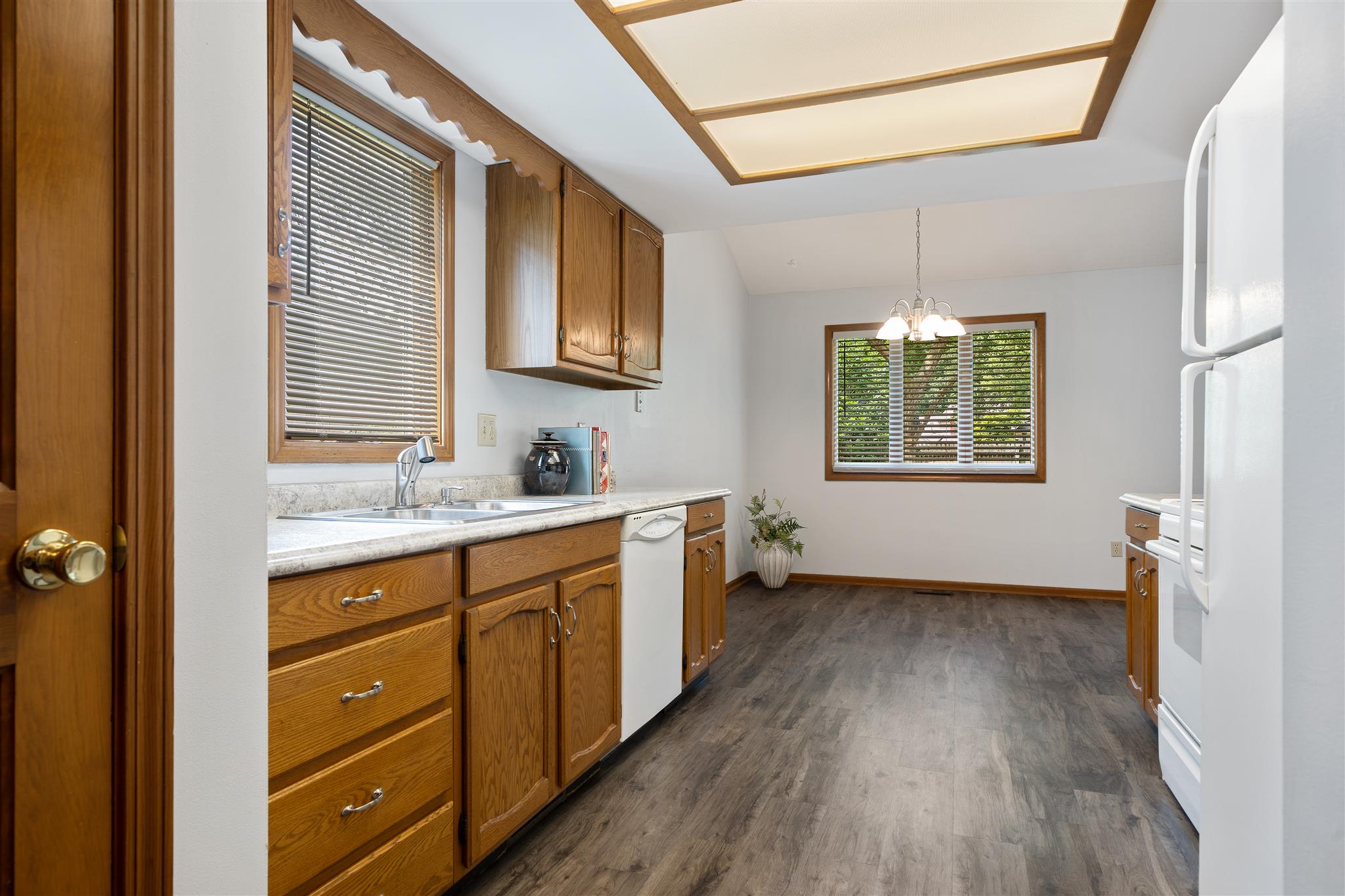 9624 Mariners Ridge Drive Fort Wayne, IN 46819 - Photo 12 of 26 Gallery Image 12
