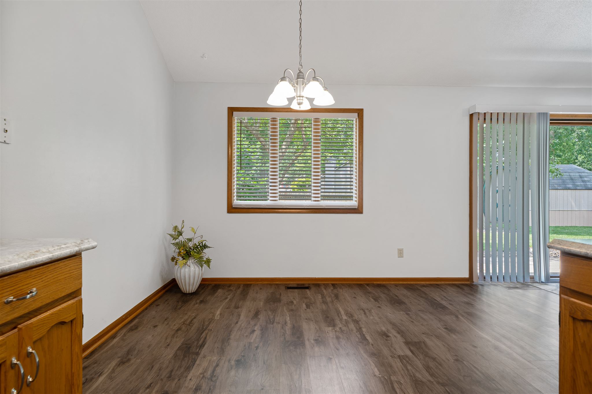9624 Mariners Ridge Drive Fort Wayne, IN 46819 - Photo 13 of 26 Gallery Image 13