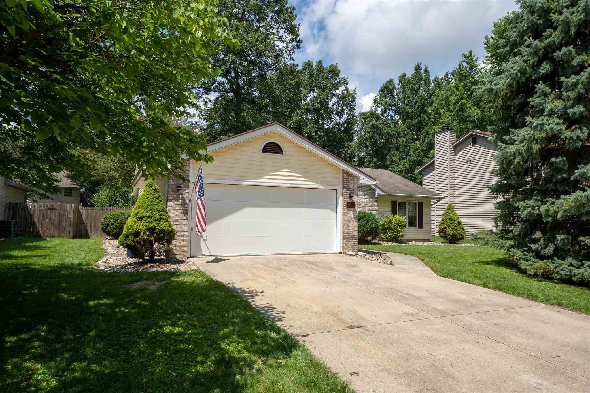 9624 Mariners Ridge Drive Fort Wayne, IN 46819 - Photo 3 of 26 Gallery Image 3