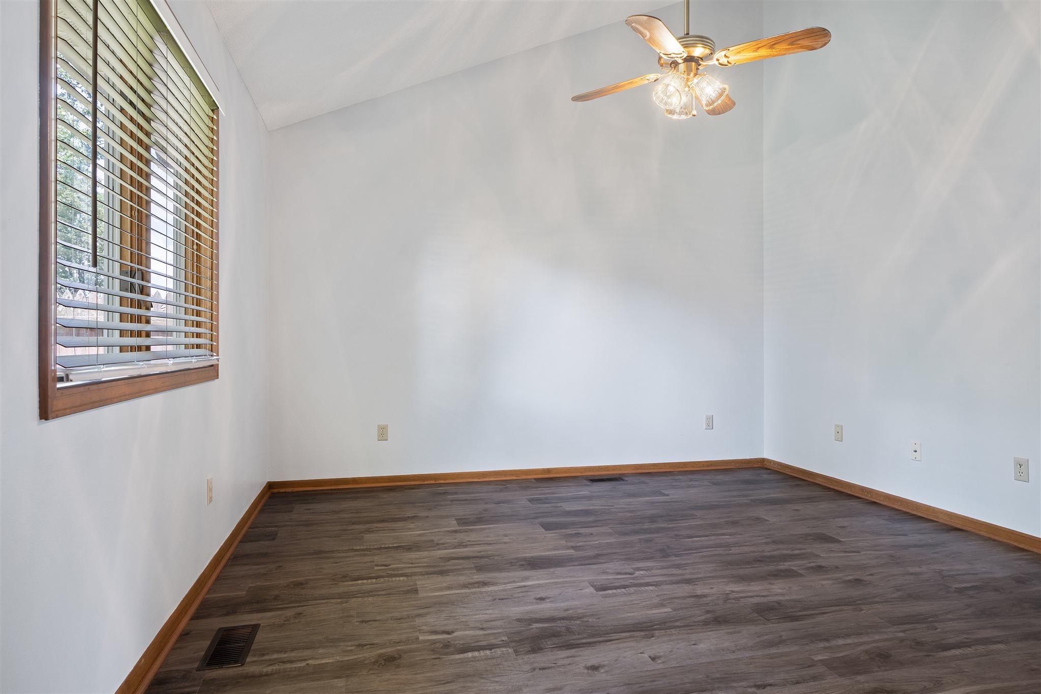 9624 Mariners Ridge Drive Fort Wayne, IN 46819 - Photo 22 of 26 Gallery Image 22
