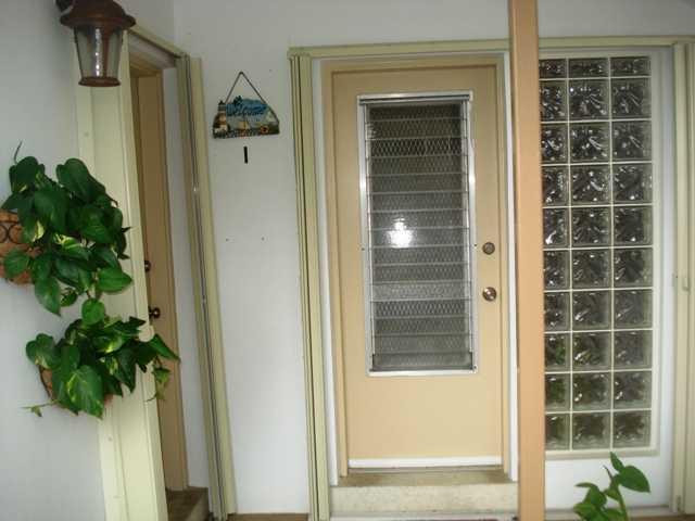 3204 Colony Club Road, Unit 1 Pompano Beach, FL 33062 - Photo 13 of 16 Exterior Front
