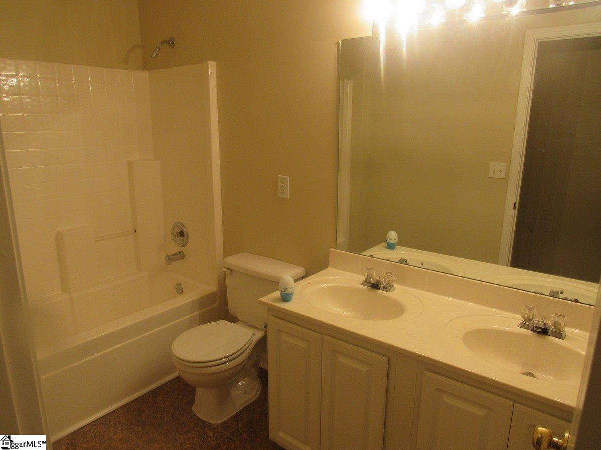13 Brunner Court Greer, SC 29650 - Photo 12 of 16 Gallery Image 12