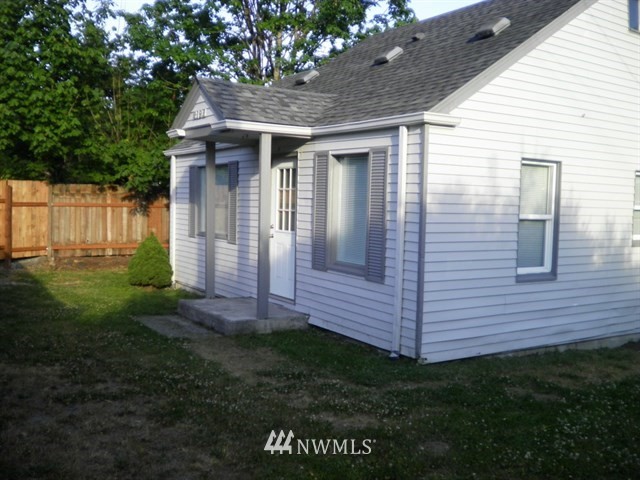 2198 Southeast Sedgwick Road Port Orchard, WA 98366 - Photo 1 of 22 Gallery Image 1