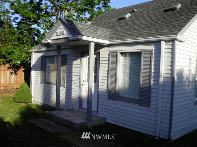 2198 Southeast Sedgwick Road Port Orchard, WA 98366 - Photo 2 of 22 Gallery Image 2