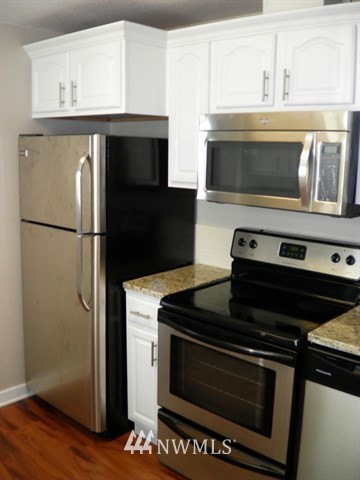 2198 Southeast Sedgwick Road Port Orchard, WA 98366 - Photo 5 of 22 Gallery Image 5