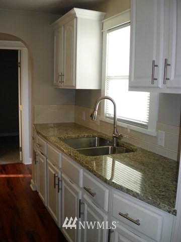 2198 Southeast Sedgwick Road Port Orchard, WA 98366 - Photo 6 of 22 Gallery Image 6