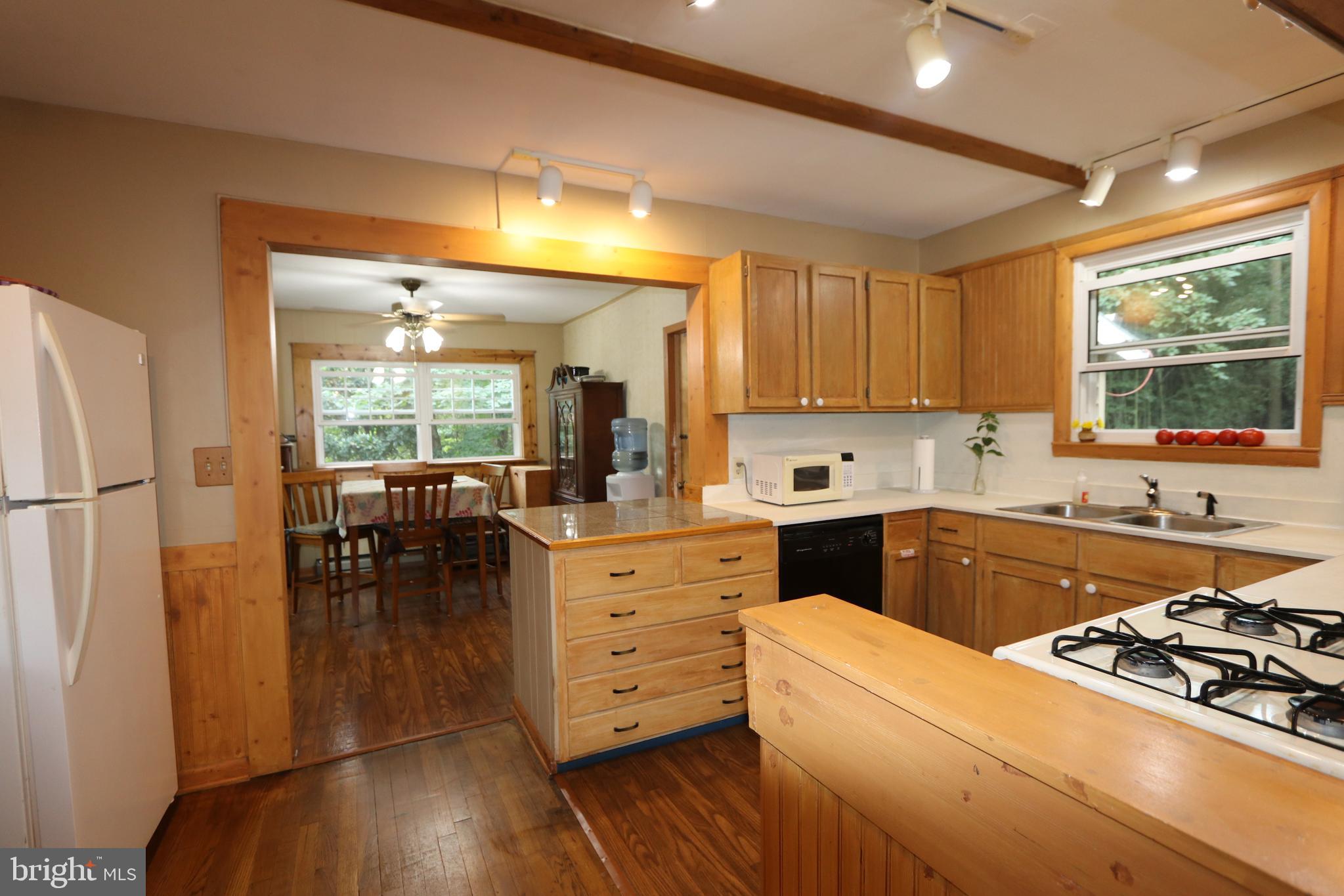 11078 Central Avenue Ridgely, MD 21660 - Photo 14 of 48 hard wood floors through out