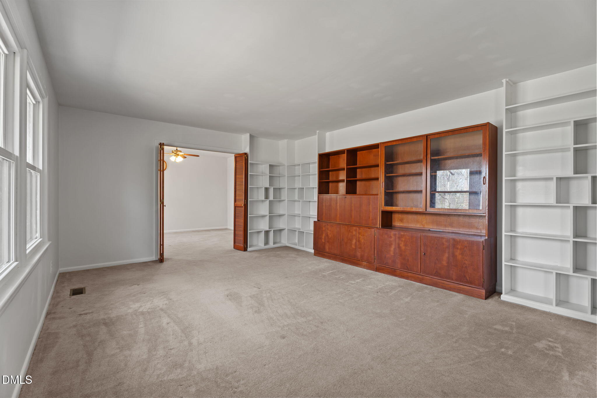 6409 Arrington Road Raleigh, NC 27607 - Photo 7 of 39 23-web-or-mls-DSC06484