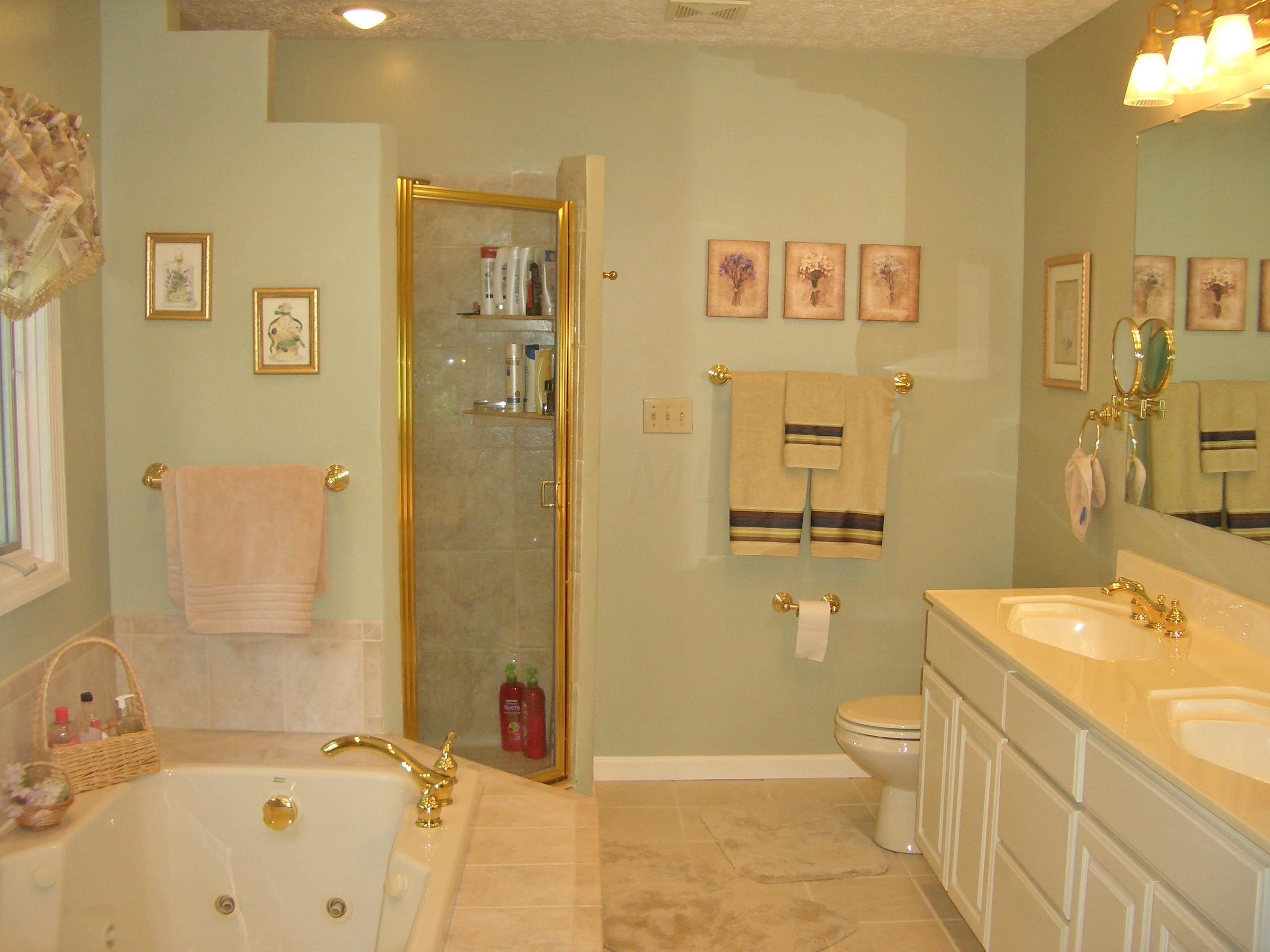 1138 Riva Ridge Boulevard Columbus, OH 43230 - Photo 15 of 31 Gallery Image 15