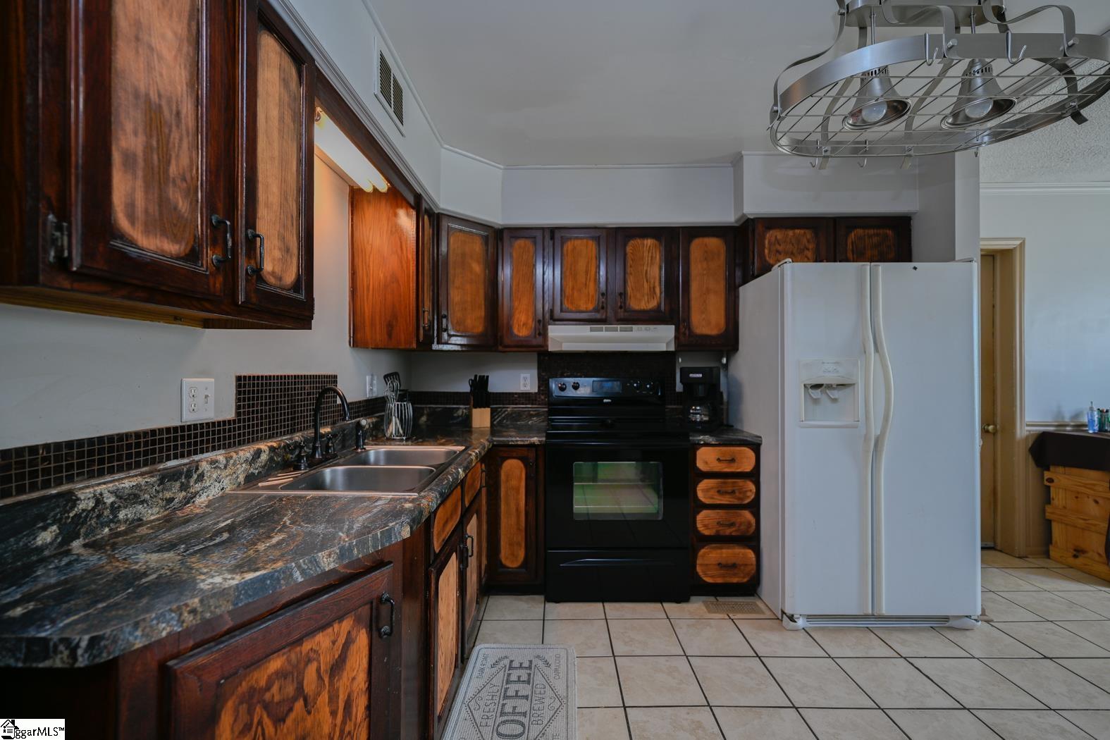 200 Whitmire Road Easley, SC 29640 - Photo 7 of 16 Gallery Image 7