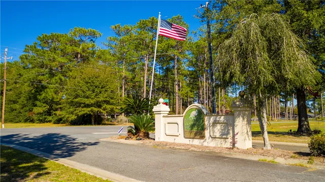 $464,900 | 606 Stonewall Jackson Place, Waycross, GA 31503