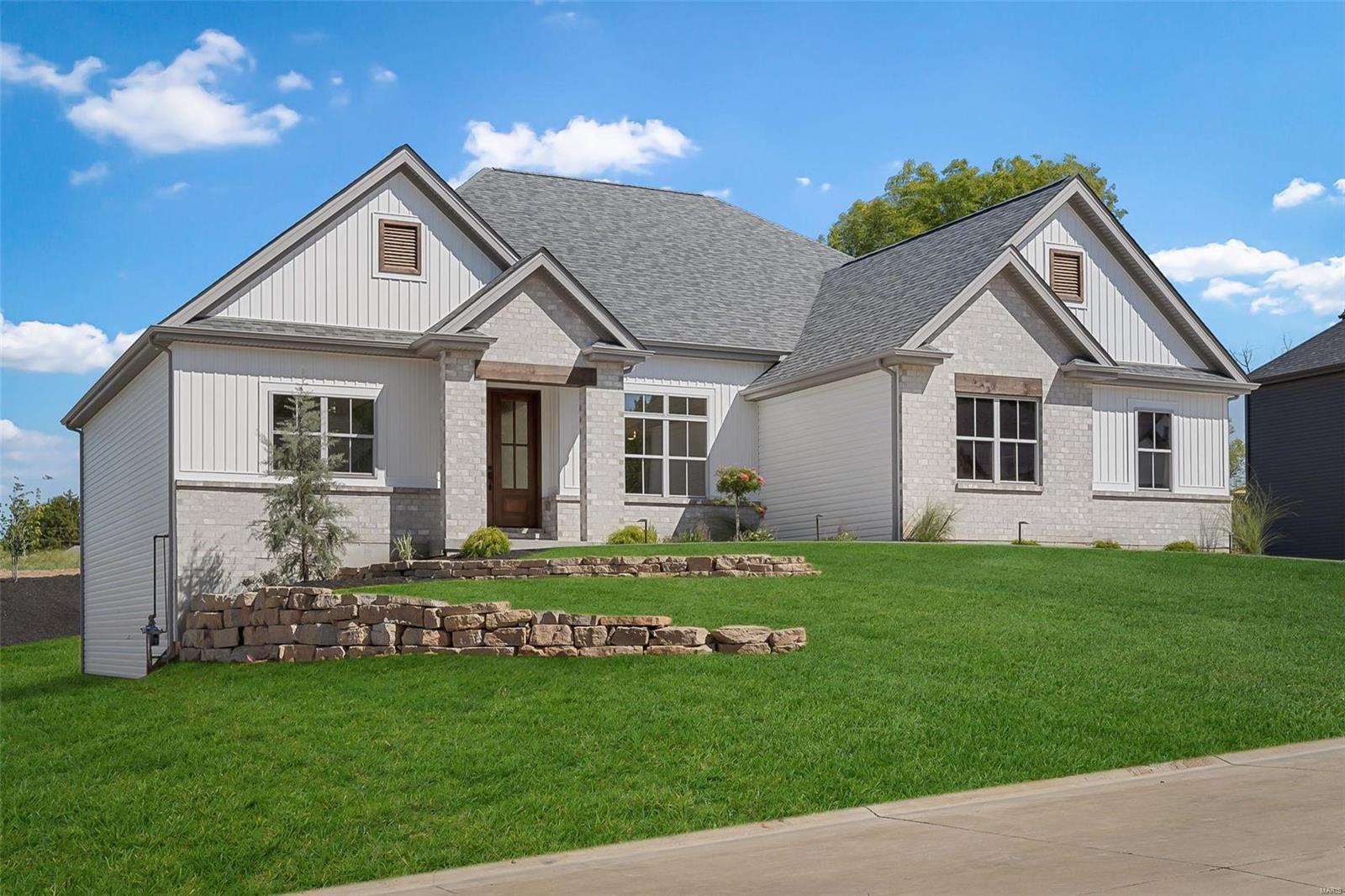 507 Hawthorne Ridge Foristell, MO 63348 - Photo 2 of 42