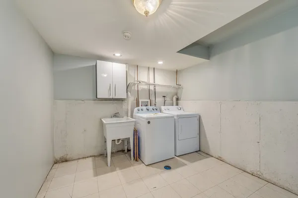 $209,000 | 1492 Cambria Drive, Unit 6, DeKalb, IL 60115