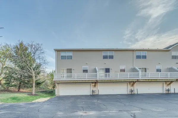 $209,000 | 1492 Cambria Drive, Unit 6, DeKalb, IL 60115