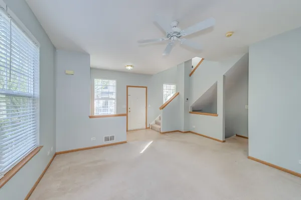 $209,000 | 1492 Cambria Drive, Unit 6, DeKalb, IL 60115