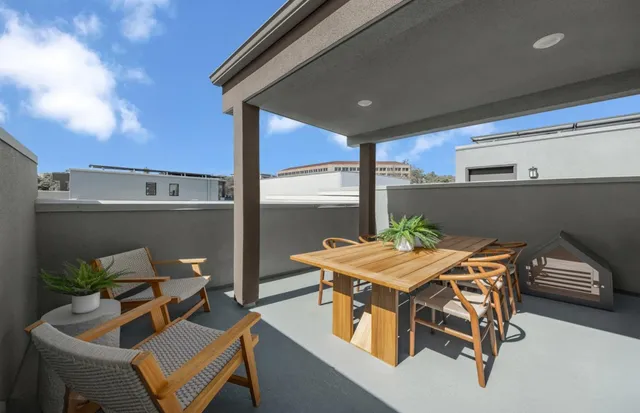 $1,730,120 | 2457 Willow Way, San Mateo, CA 94403