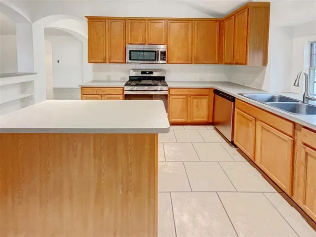 $315,000 | 2601 Crestwood Drive, Burleson, TX 76028