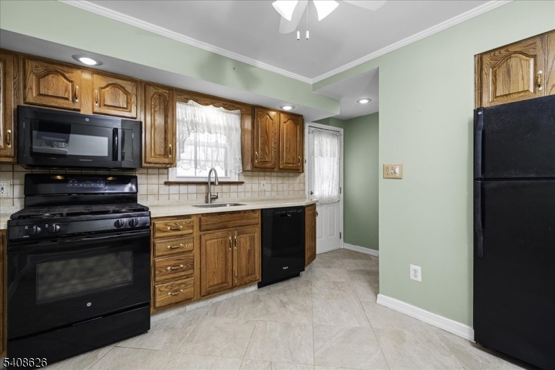 112 Union Street Cedar Grove, NJ 07009 - Photo 21 of 43