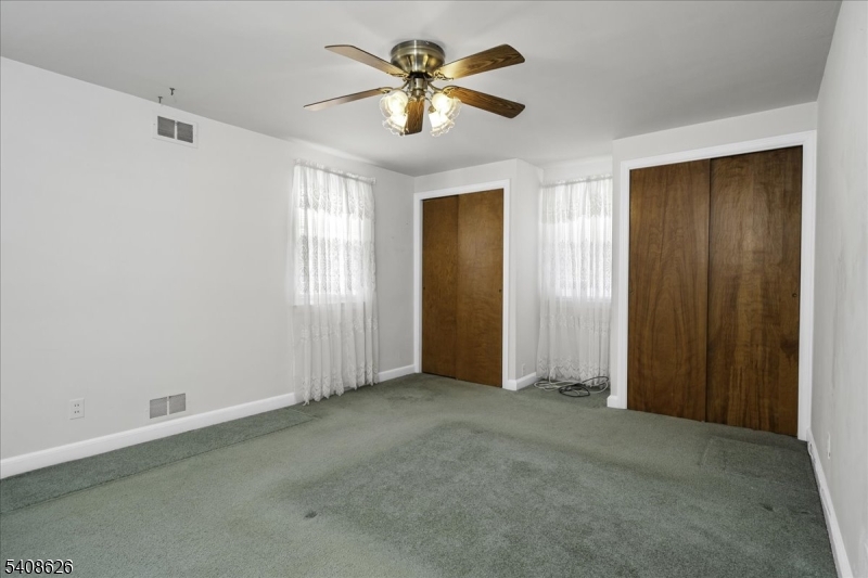 112 Union Street Cedar Grove, NJ 07009 - Photo 29 of 43