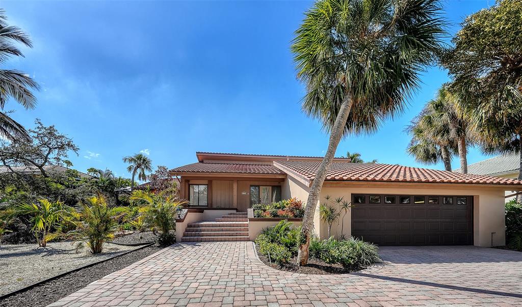 3131 Bayou Sound Longboat Key, FL 34228 - Photo 2 of 43