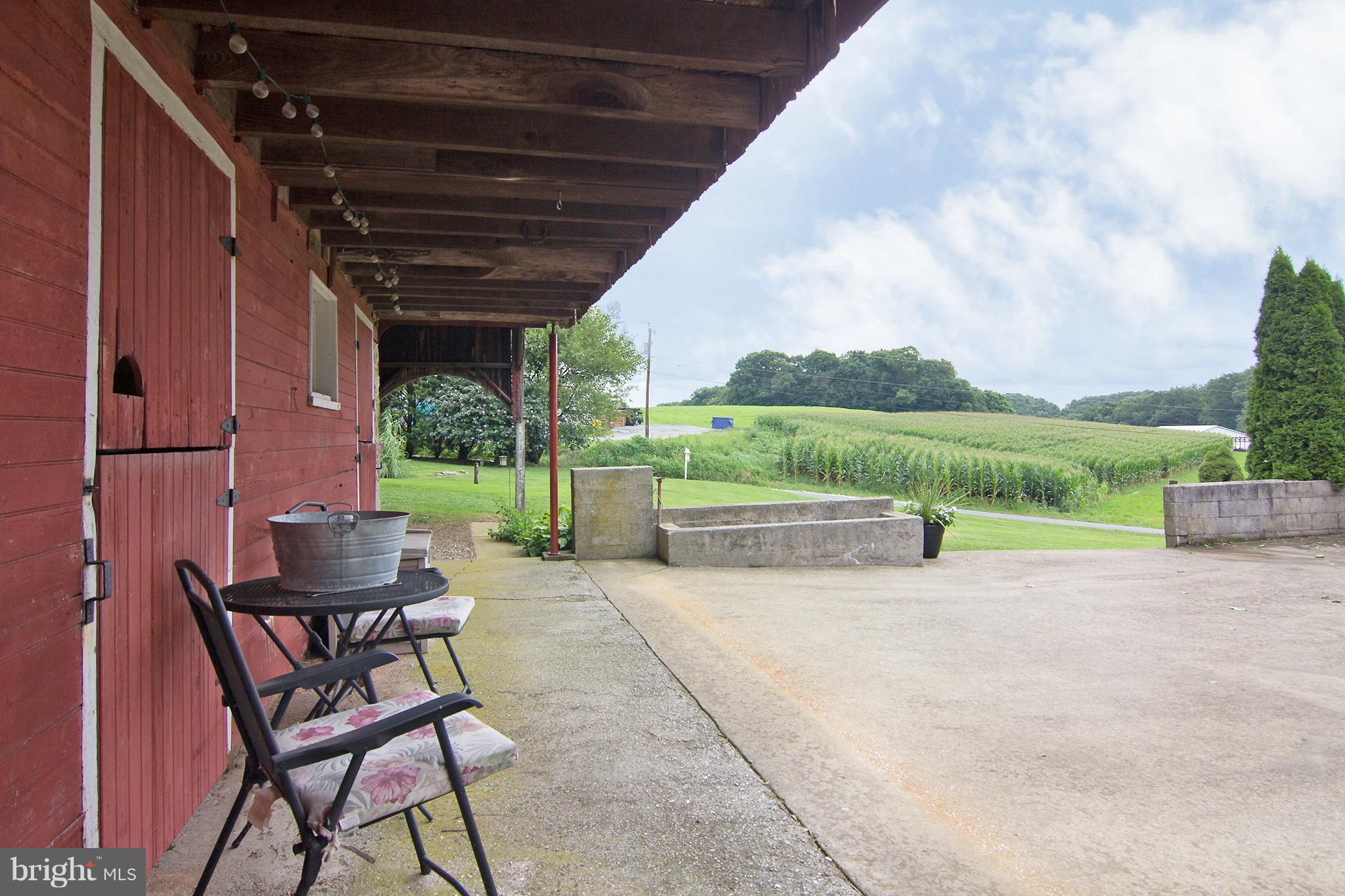 1301 Wesley Road Finksburg, MD 21048 - Photo 7 of 30 Expansive patio