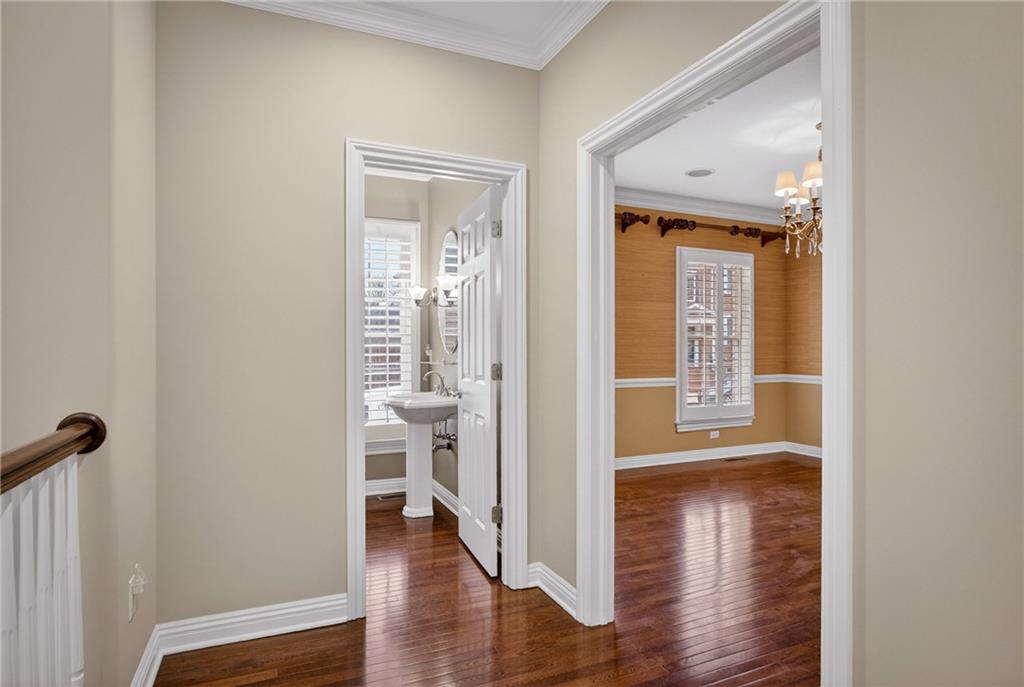 402 Georgetowne Court Wexford, PA 15090 - Photo 11 of 48