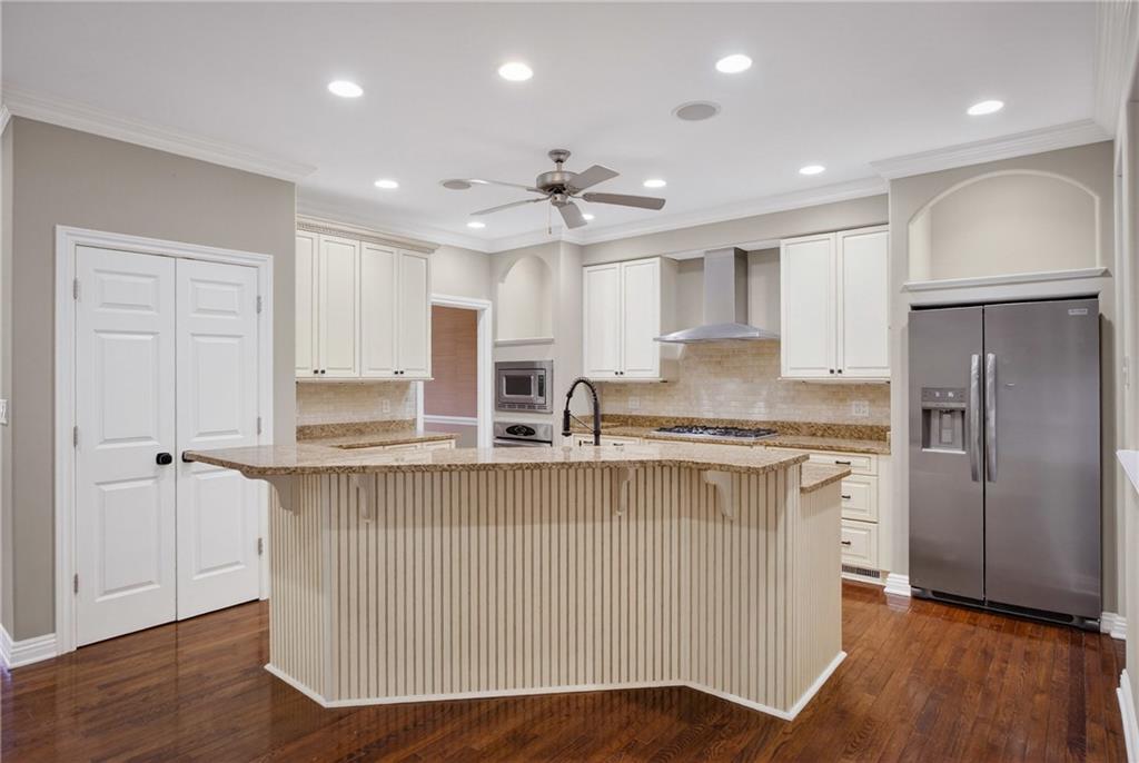 402 Georgetowne Court Wexford, PA 15090 - Photo 14 of 48