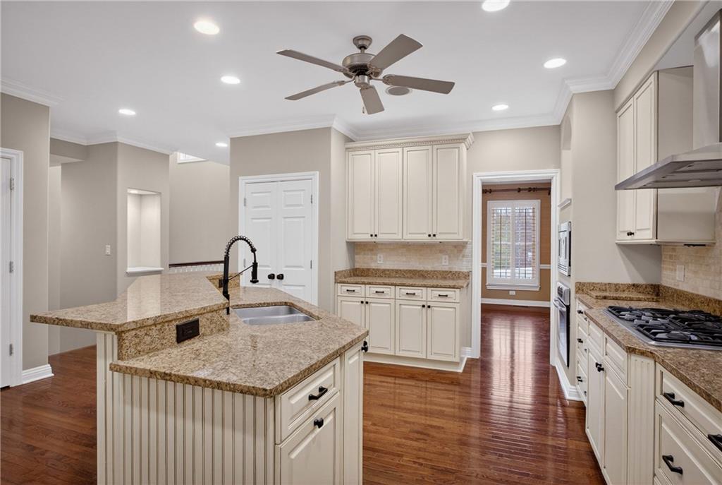 402 Georgetowne Court Wexford, PA 15090 - Photo 15 of 48