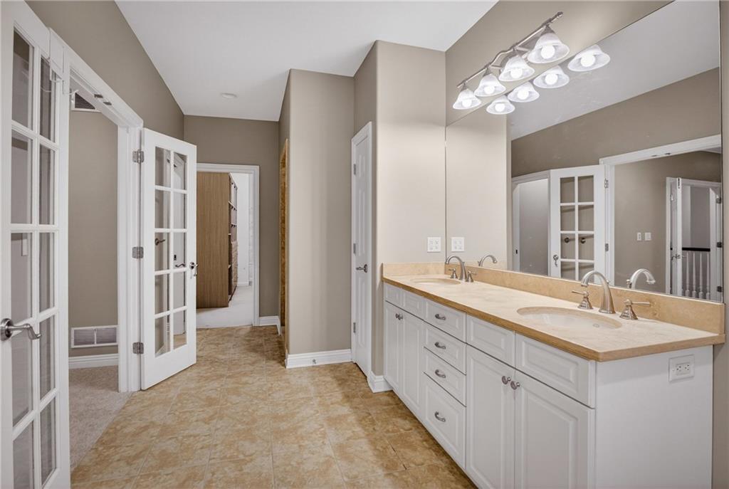 402 Georgetowne Court Wexford, PA 15090 - Photo 25 of 48