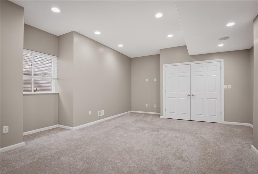 402 Georgetowne Court Wexford, PA 15090 - Photo 35 of 48