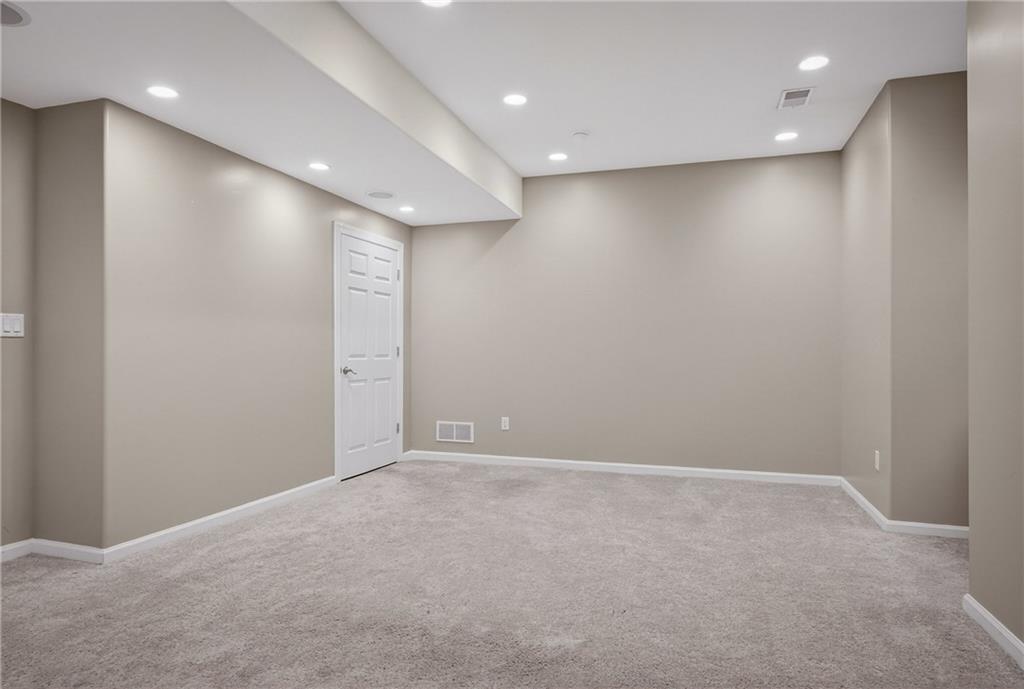 402 Georgetowne Court Wexford, PA 15090 - Photo 36 of 48