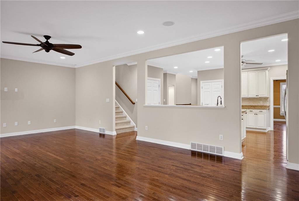 402 Georgetowne Court Wexford, PA 15090 - Photo 8 of 48