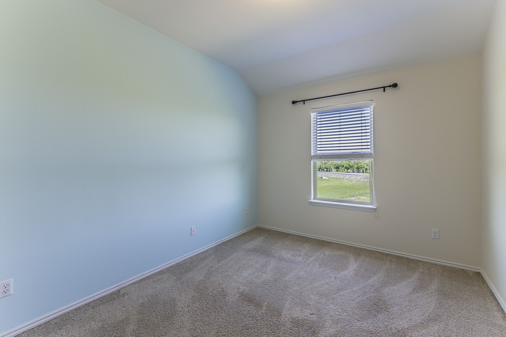 20205 Navarre Terrace Pflugerville, TX 78660 - Photo 16 of 24 an empty room with windows