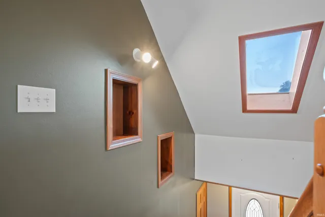 $375,000 | 3869 Highway 116, Markle, IN 46770