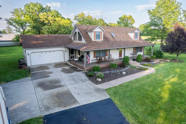 $375,000 | 3869 Highway 116, Markle, IN 46770