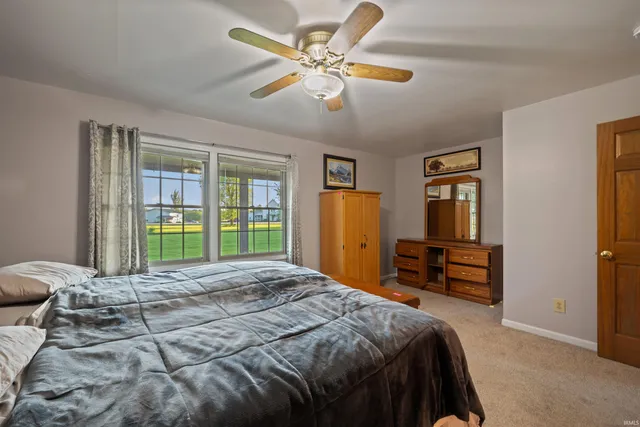 $375,000 | 3869 Highway 116, Markle, IN 46770