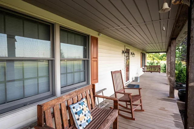 $375,000 | 3869 Highway 116, Markle, IN 46770