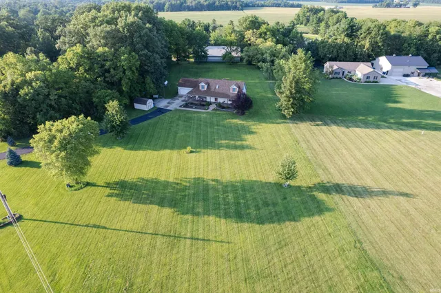 $375,000 | 3869 Highway 116, Markle, IN 46770