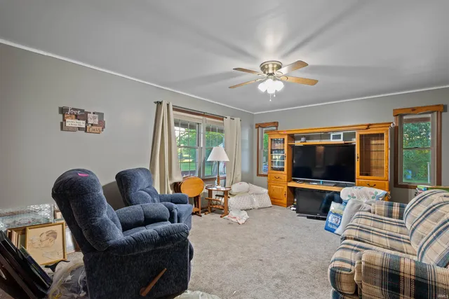 $375,000 | 3869 Highway 116, Markle, IN 46770