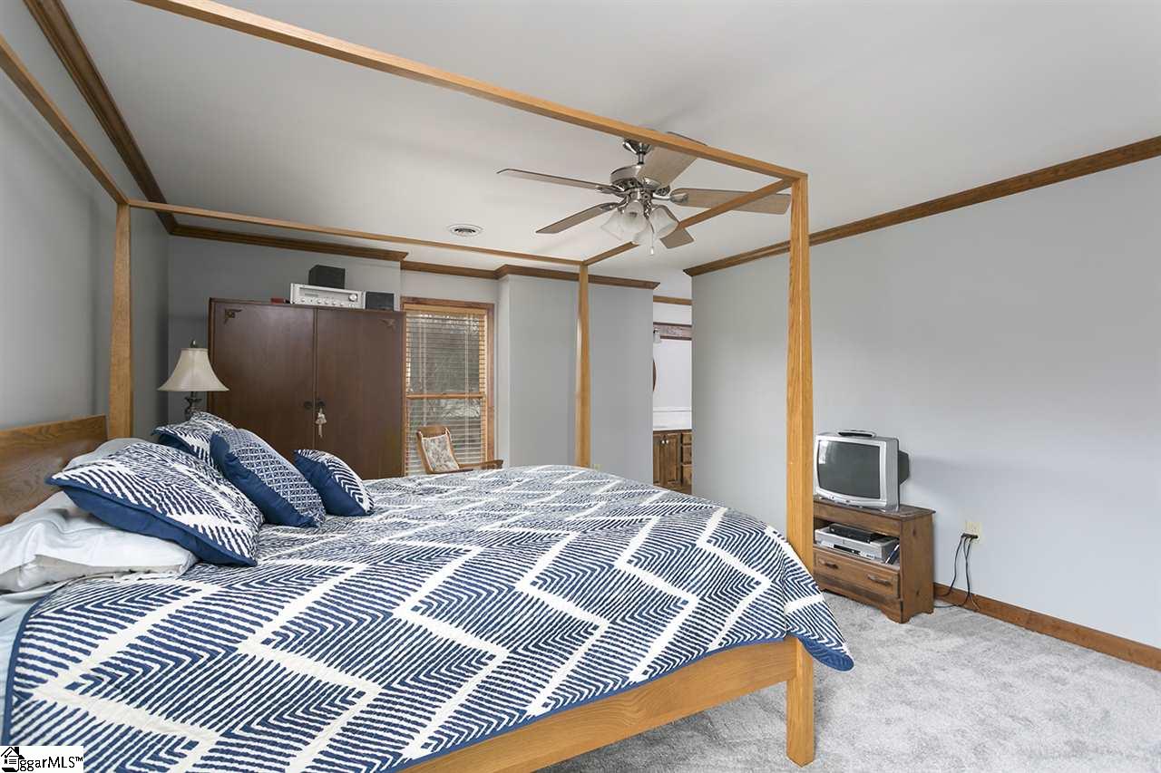 107 Taniere Court Simpsonville, SC 29680 - Photo 20 of 34 Gallery Image 20