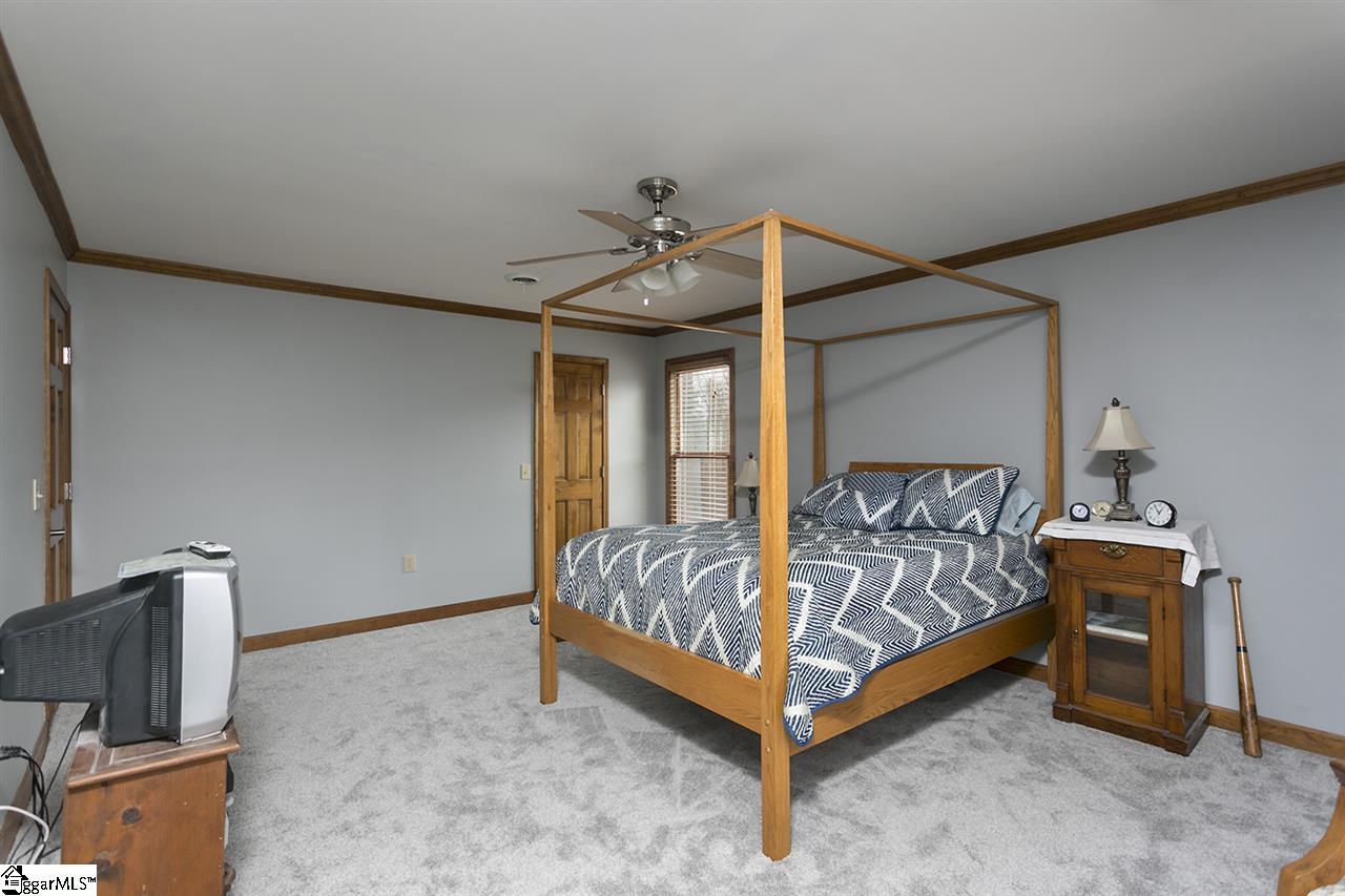 107 Taniere Court Simpsonville, SC 29680 - Photo 21 of 34 Gallery Image 21