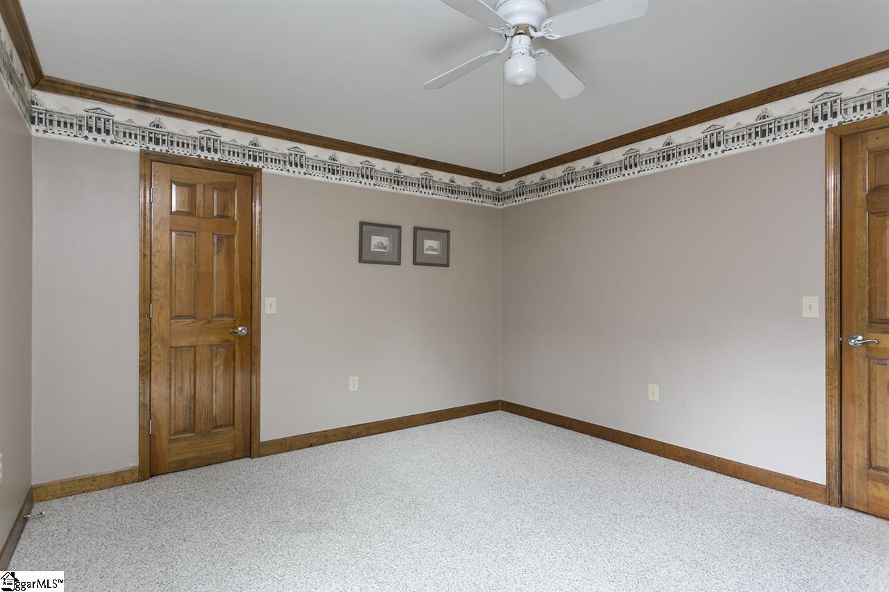 107 Taniere Court Simpsonville, SC 29680 - Photo 25 of 34 Gallery Image 25