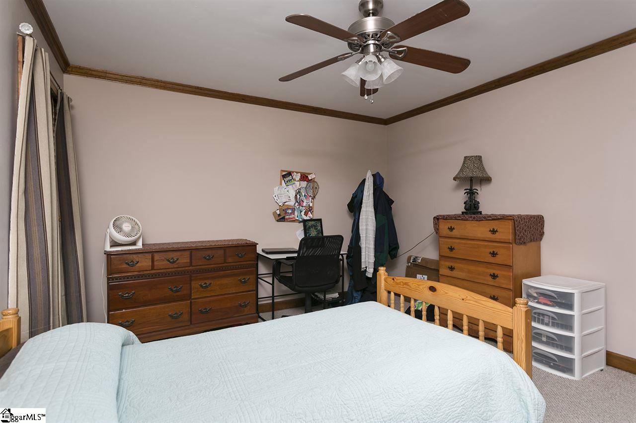 107 Taniere Court Simpsonville, SC 29680 - Photo 27 of 34 Gallery Image 27