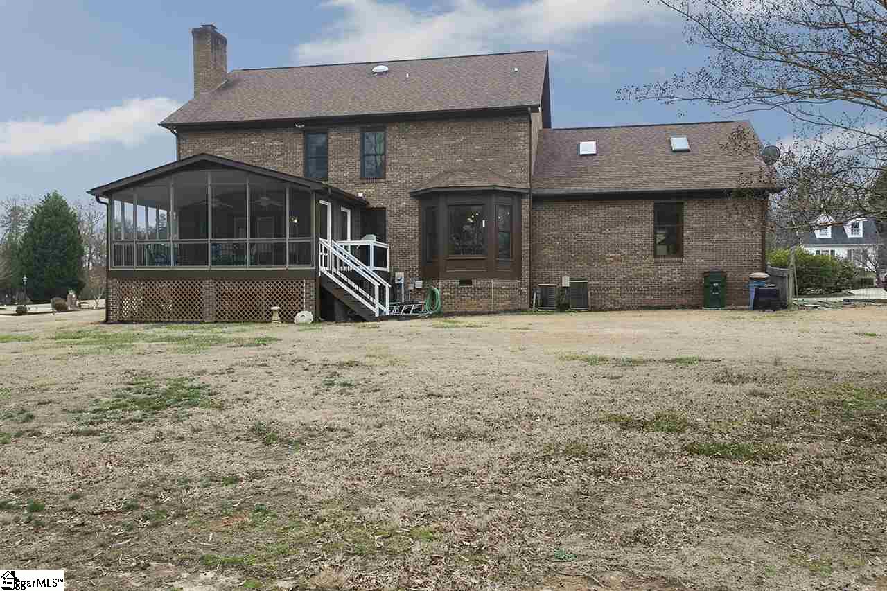 107 Taniere Court Simpsonville, SC 29680 - Photo 32 of 34 Gallery Image 32